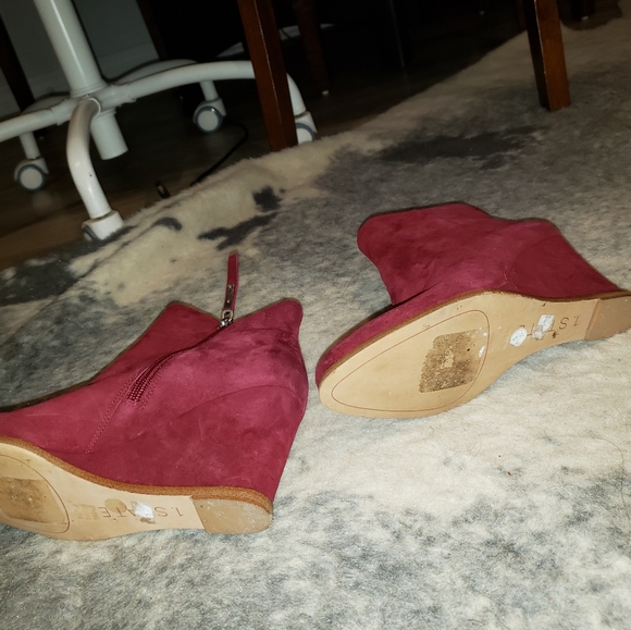 New seude wedge booties - Picture 3 of 3